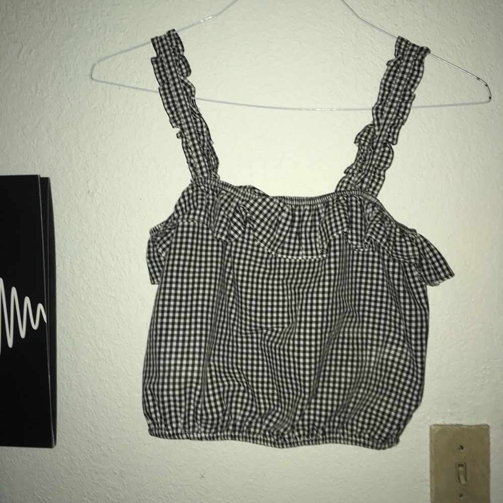 American Eagle black & white gingham crop tank top